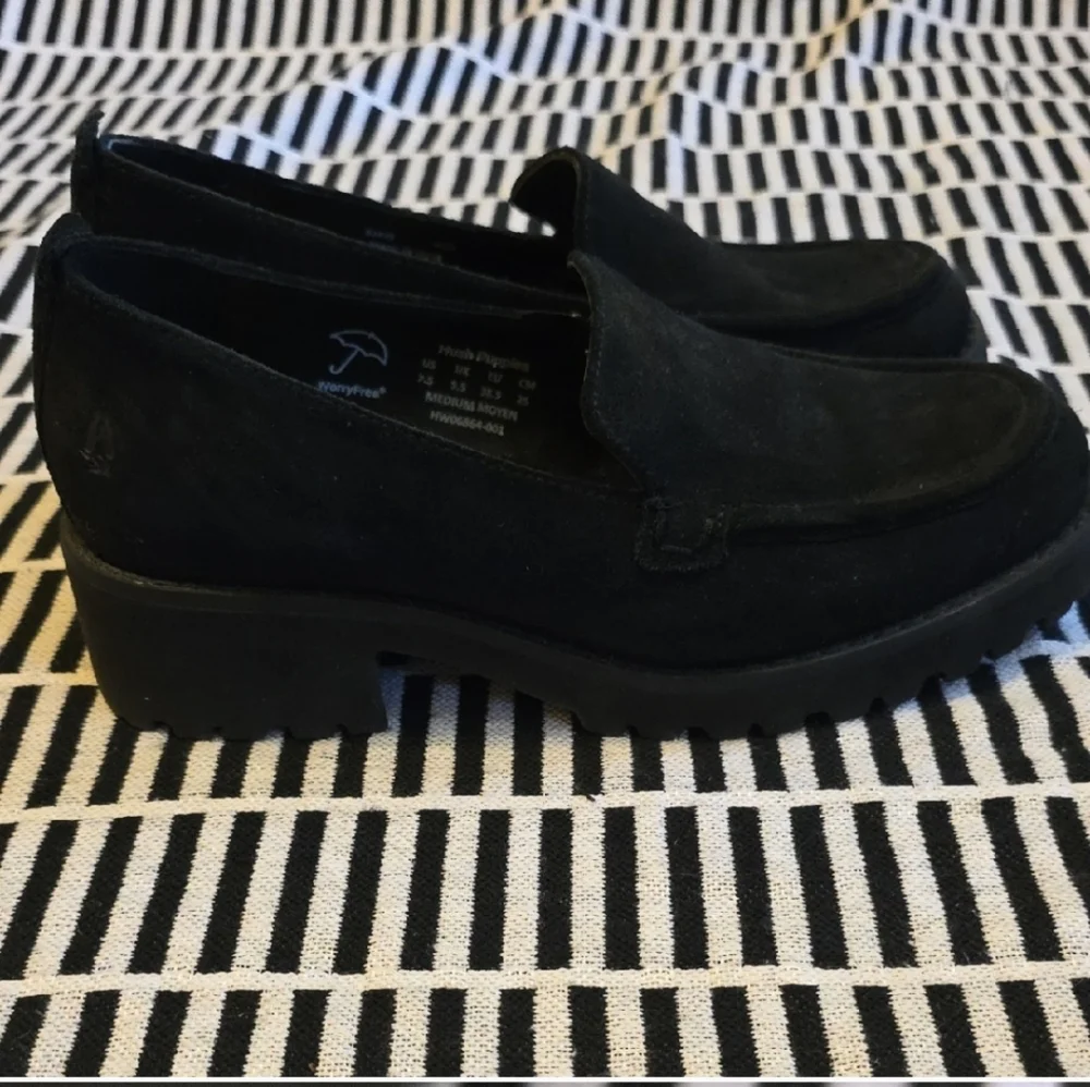 Hush Puppies Black Platform Suede Like Loafers
